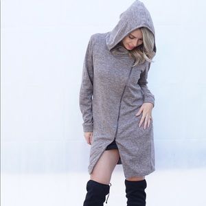 Stylish and soft cardigan. Asymmetric zipper NWT